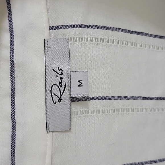 Rails Buttoned Cold Shoulder Boho Blouse - Picture 2 of 6